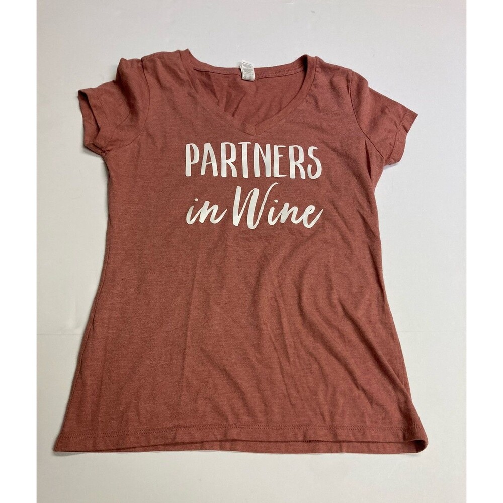 Very Important Tee Women's Pink Wine Graphic V-Neck Short Sleeve T-Shirt S